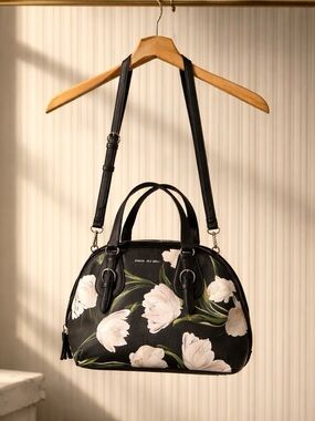 NWOT DANA BUCHMAN TULIP CROSSBODY